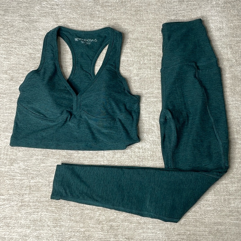 Green Beyond Yoga Leggings + Crop Top Set